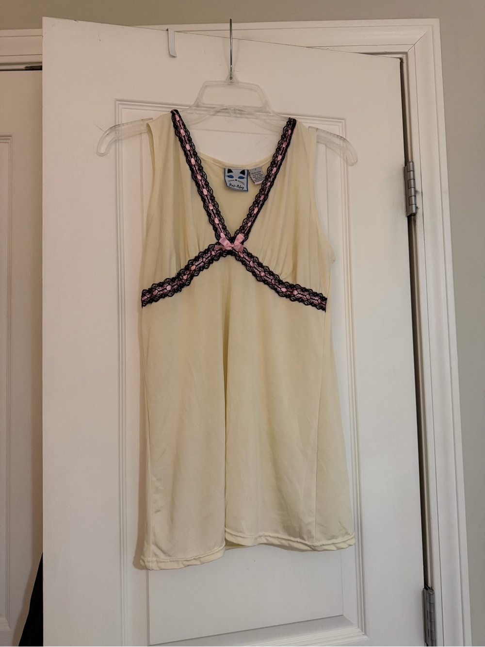 Vintage Y2K Kat Nap Slip in Cream with black and pink lace details size S